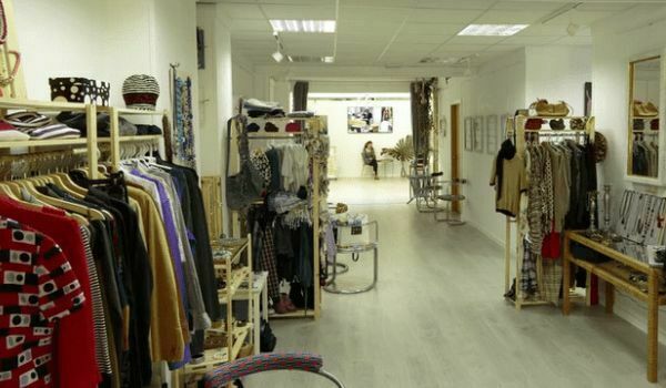 tienda espai solidaria peq tienda espai solidaria