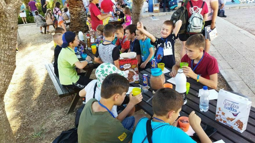 Llega un autobús de Juntos por la Vida con 42 niños y niñas ucranianos para pasar el verano.