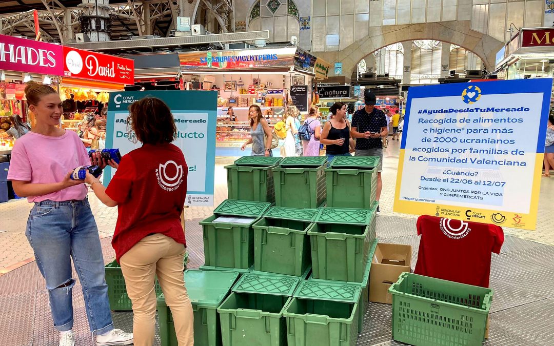 Los mercados municipales recogen ayuda humanitaria para los ucranianos acogidos en la Comunitat Valenciana