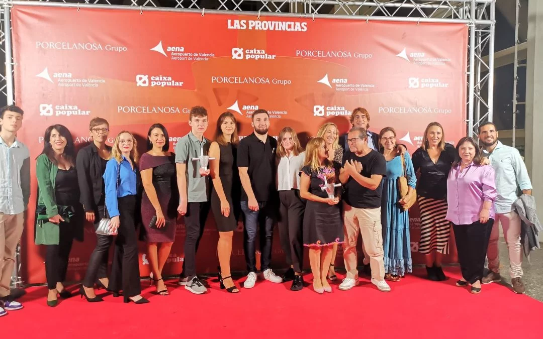 .-Premio «Valencianos para el siglo XXI» de Las Provincias para Juntos por la Vida.