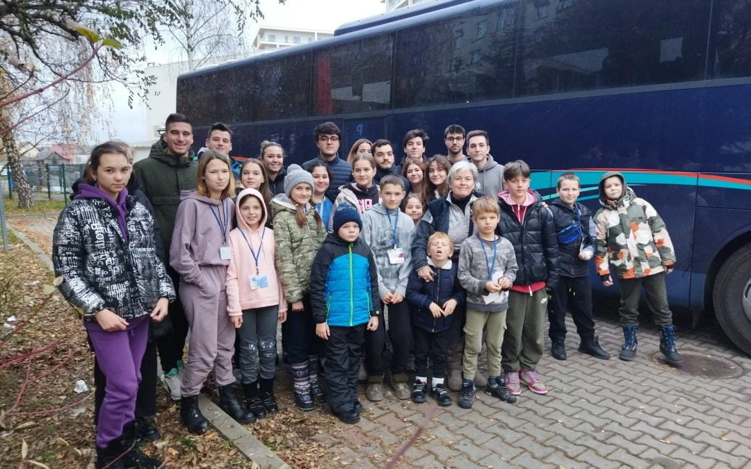 .- Niños y niñas ucranianos viajan a Valencia durante las navidades.