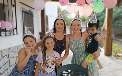 .-Otro verano de sonrisas, lejos de la guerra
