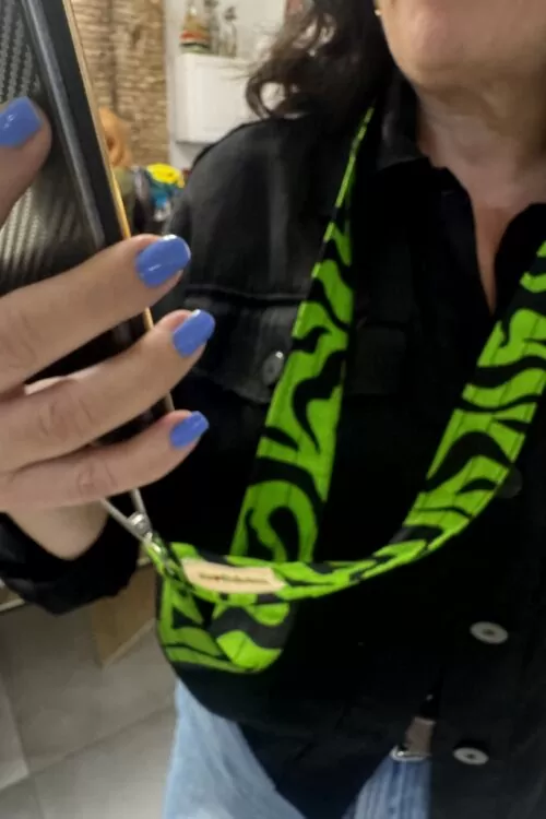 Cuelga móviles verde