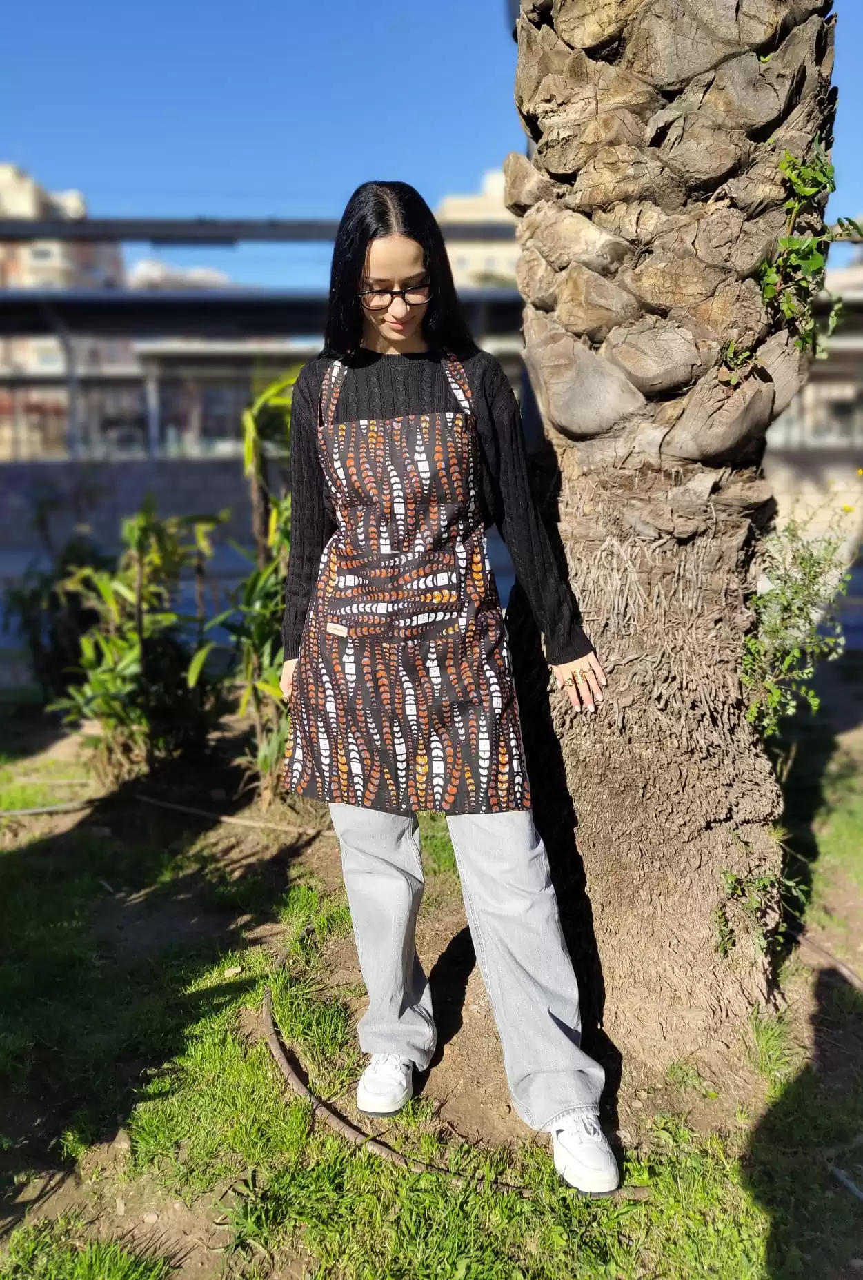 Delantal de tela africana marrón