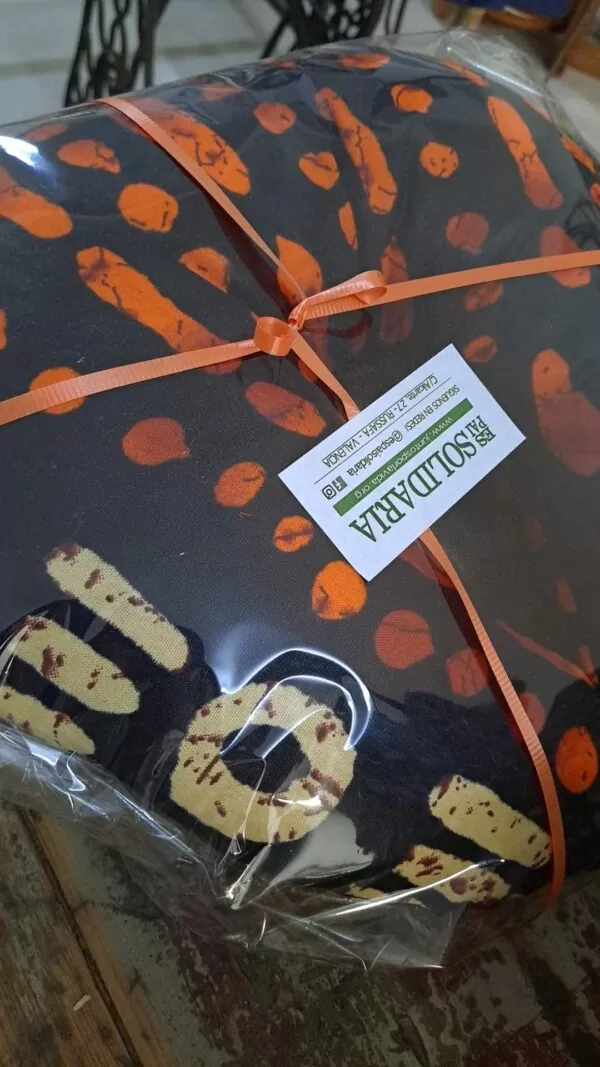 Regalo de reposacuellos marrón